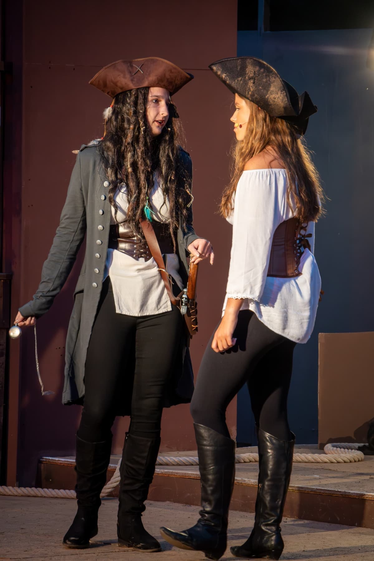 Mary Read (Carina Sattler) kommt hinter Sophias Geheimnis