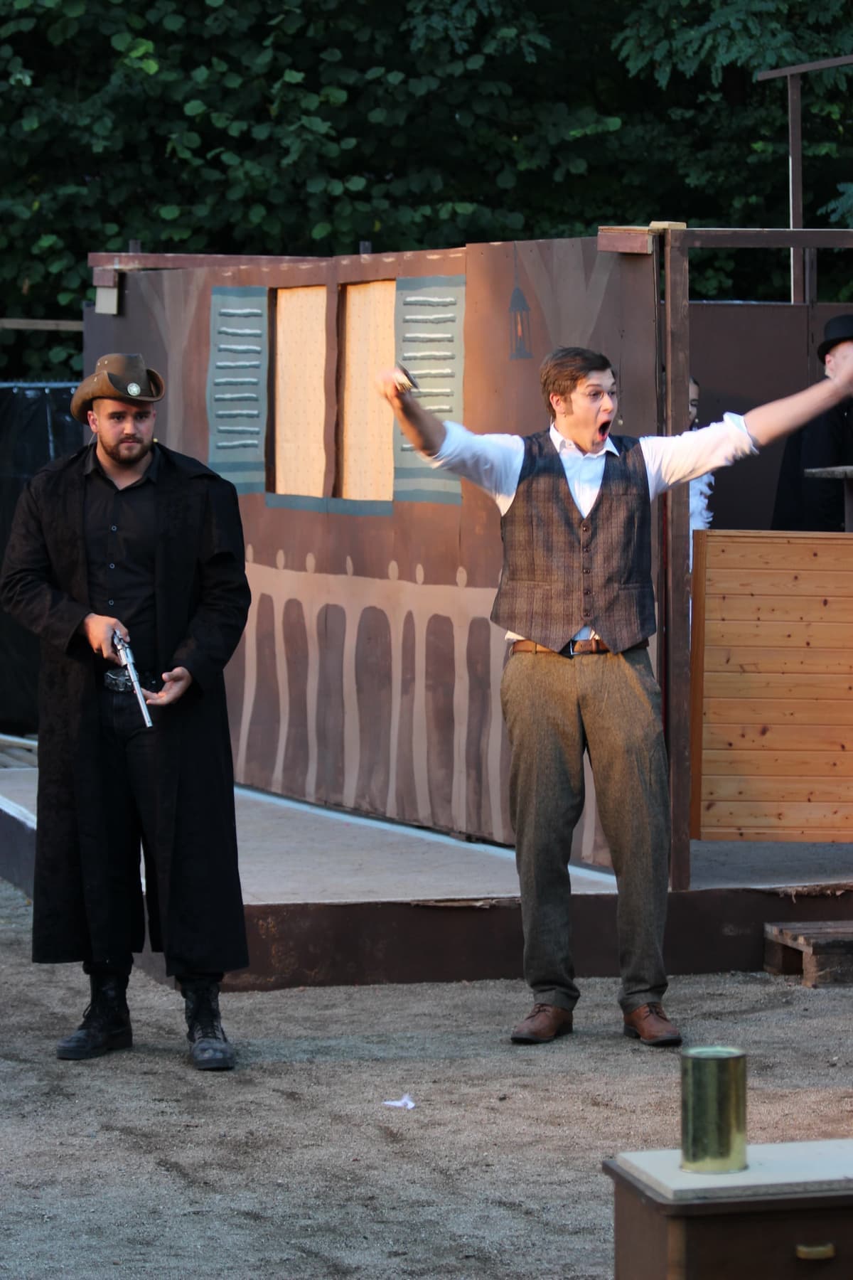 ... allerdings scheint keiner seiner Pläne zu klappen.