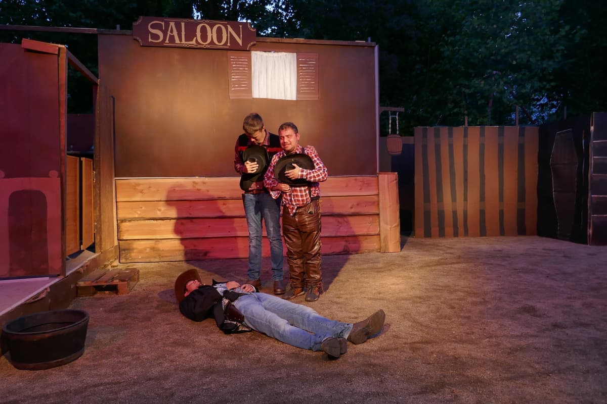 Niemand überlebt ein Duell mit dem Doc.