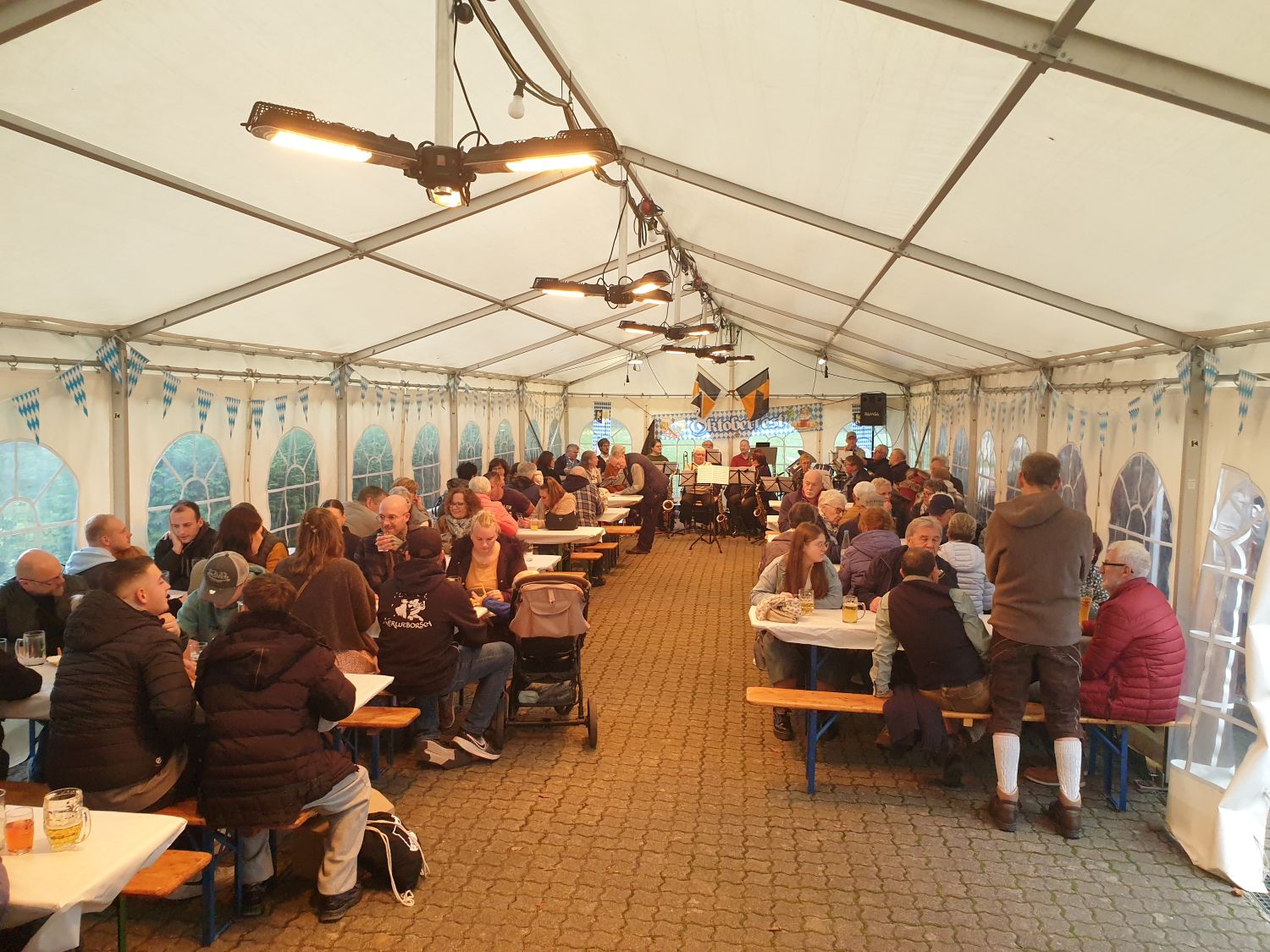 Wiesenfest25 02